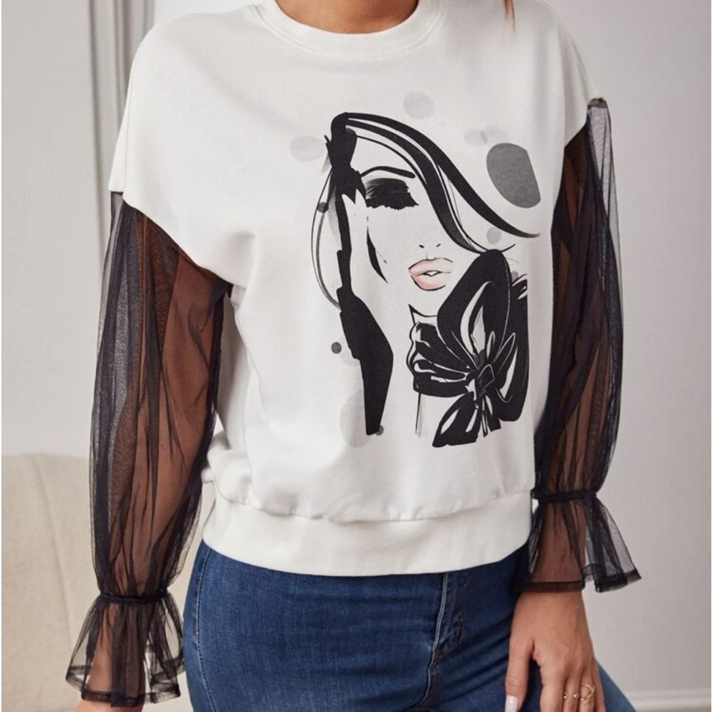 ⚡️Graphic Fancy Sleeve Top